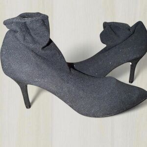 Zara Women's Black and Grey Footwear